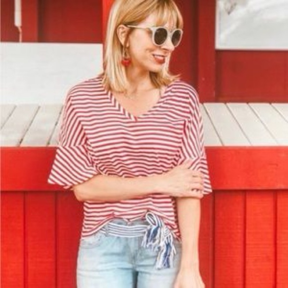 cabi skipper tee #5558 red, white ruffle
